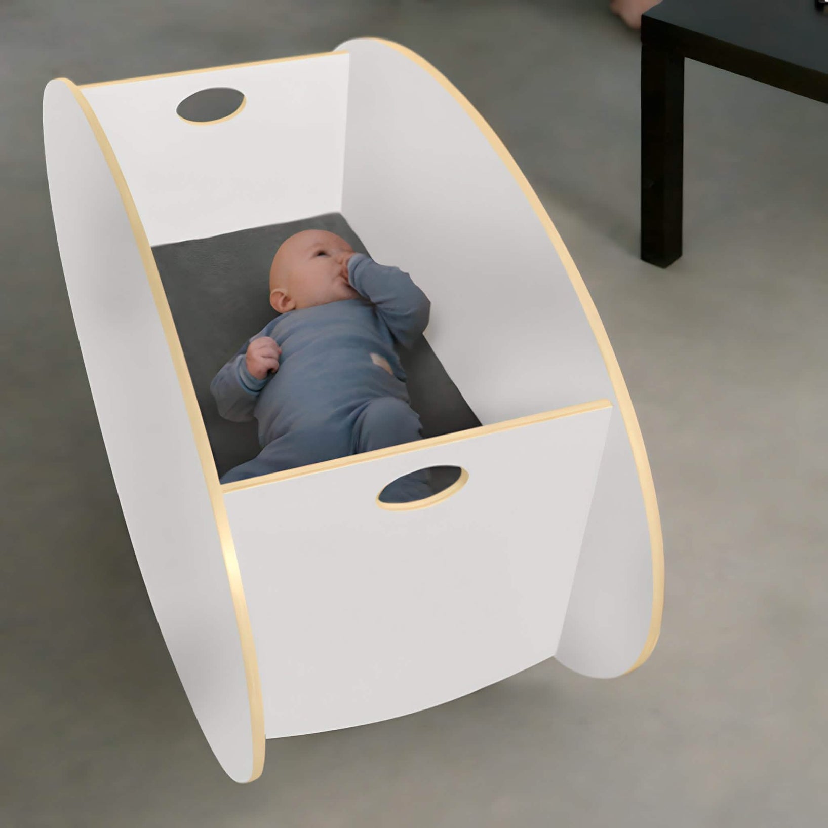 Ath313 - سرير اطفال متحرك