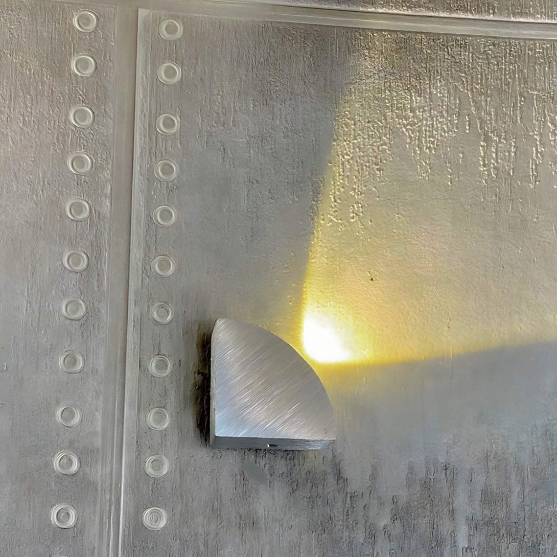 Light118 - ابليك حائط متعدد الالوان