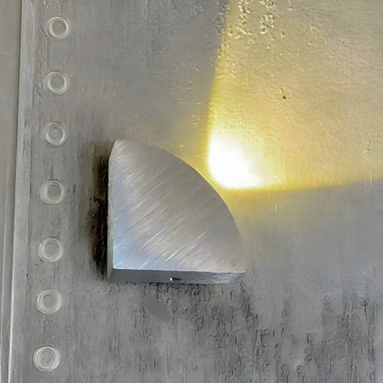 Light118 - ابليك حائط متعدد الالوان