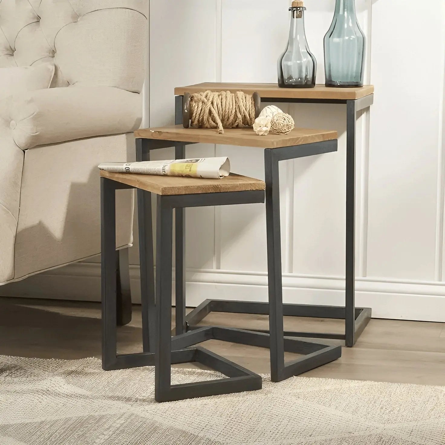 Sta66 - ترابيزات جانبية متداخلة معدن بسطح خشب