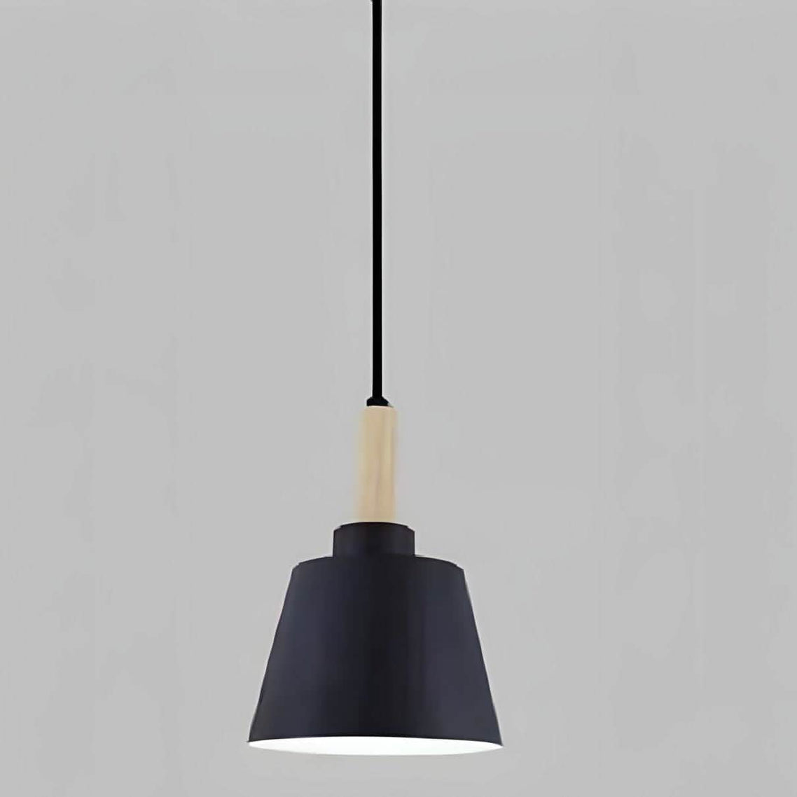 Light148 - مصباح سقف لون اسود